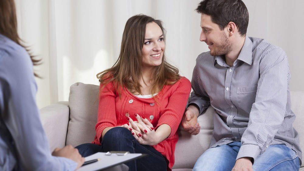couple_facing_each_other